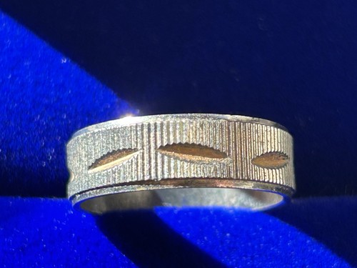 Vintage silver tone - silver, textured