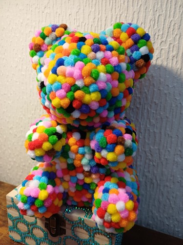 Pom teddy - bear., display